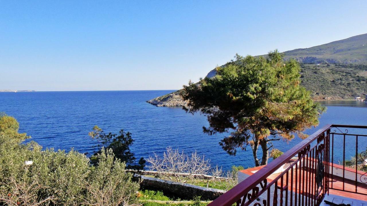 Tramontana Villa Hydra  Exterior photo