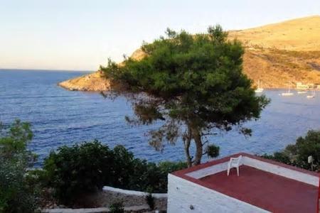 Tramontana Villa Hydra  Exterior photo